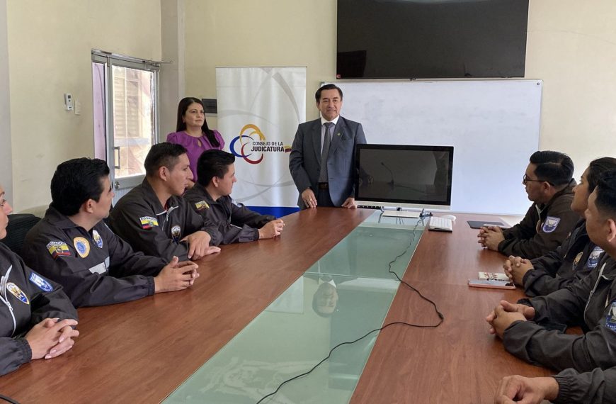 Judicatura de El Oro dicta charlas sobre violencia de género e intrafamiliar a servidores militares y policiales