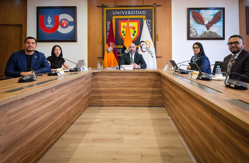 Dos jueces de Esmeraldas son destituidos por negligencia