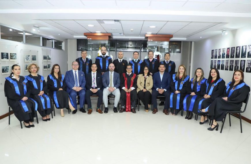 Pleno del Consejo de la Judicatura mantiene reunión de trabajo con jueces y conjueces de la Corte Nacional de Justicia