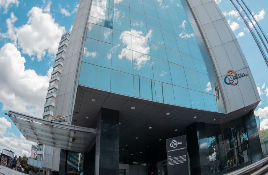 Pleno sancionó a dos jueces, dos fiscales y un notario