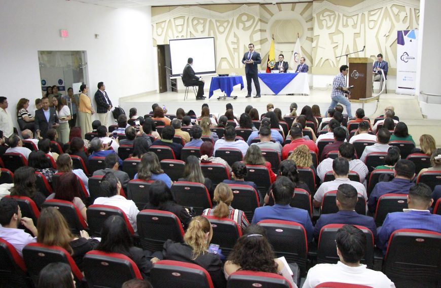 Capacitación en litigación oral penal y civil se desarrolló con amplia participación de abogados