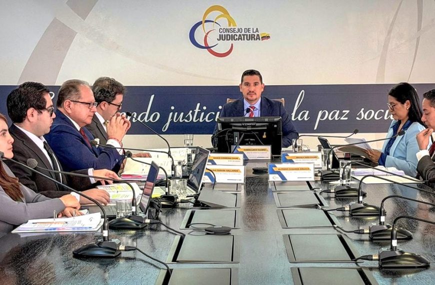 Pleno del Consejo de la Judicatura destituye a dos jueces anticorrupción