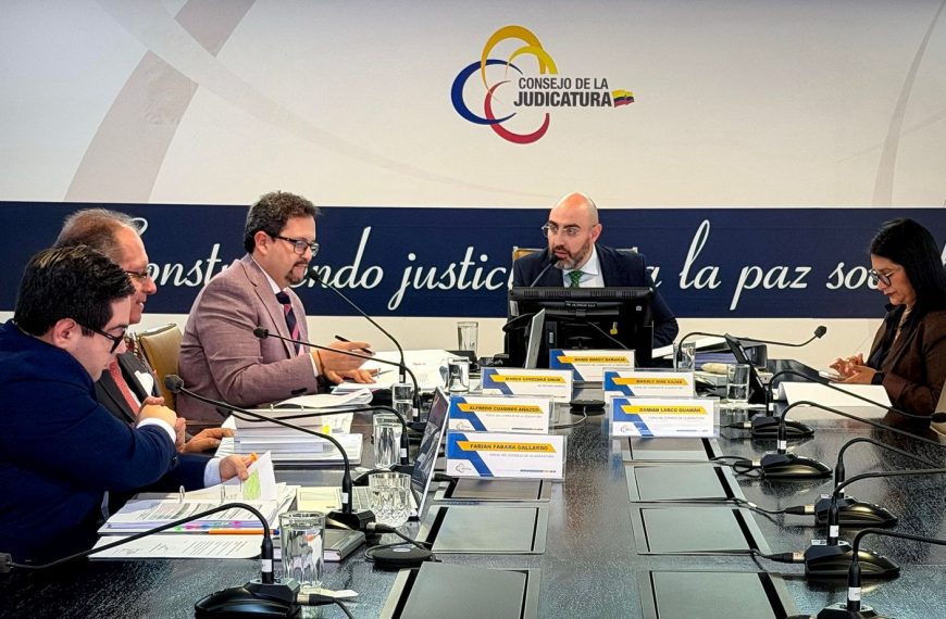 Cuatro jueces de tres provincias son sancionados por el Pleno