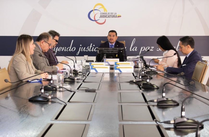 El Pleno dispone inicio de procesos disciplinarios por la prescripción de 13 expedientes en contra de jueces de Manabí