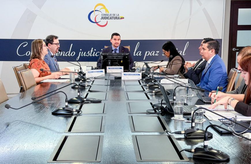 El Consejo de la Judicatura continúa proceso de reestructuración y remueve a cuatro directores nacionales  