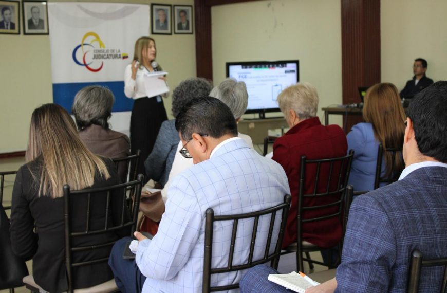 Operadores de justicia de Chimborazo se capacitan en obtención y análisis de evidencia digital