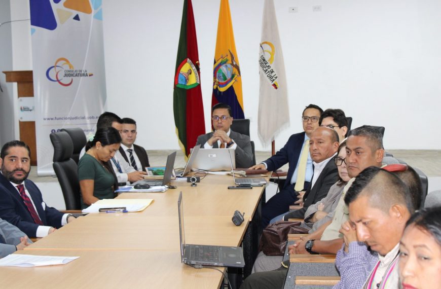 Santo Domingo de los Tsáchilas instala la primera Mesa de Pluralismo Jurídico de la región Costa