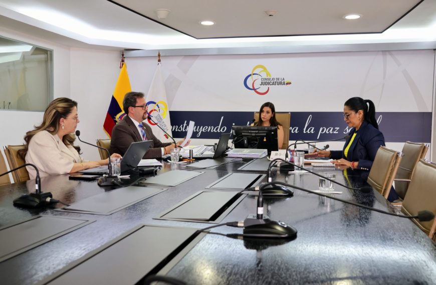El Pleno destituye a un juez de Manabí que tardó, sin justificación, dos años en resolver una apelación