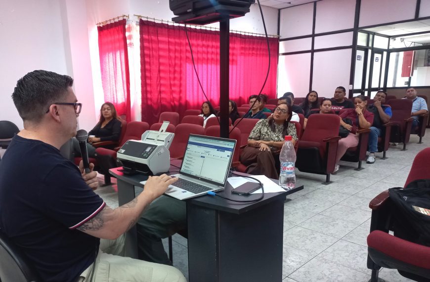 Gestores de archivo de Esmeraldas y Santo Domingo de los Tsáchilas fueron capacitados en la herramienta “Digitalización Histórica”