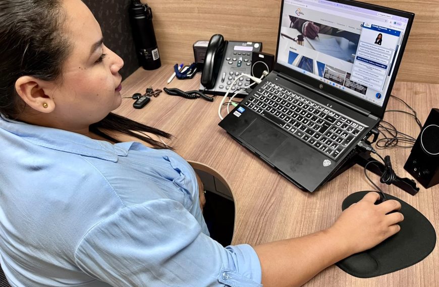 Consejo de la Judicatura presenta a «Adila», su nueva asistente virtual para trámites judiciales